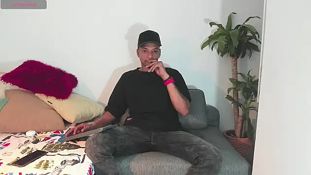 Snapshot of _Bbc_master_ chatting on March 6, 1:48 am  Bbc master  online show from March 6, 1:48 am