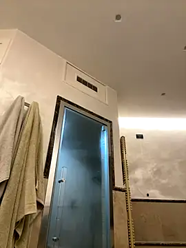 Snapshot of zjwsteve chatting on October 3, 10:48 pm zjwsteve online show from October 3, 10:48 pm