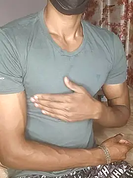 xxxhugedick0001 online show from April 15, 3:01 pm