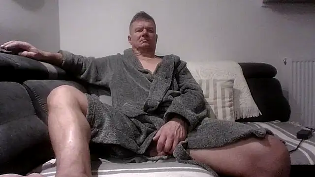 Snapshot of jaaako970 chatting on October 20, 12:03 am jaaako970 online show from October 20, 12:03 am