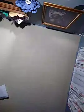 Snapshot of macnificent1fr chatting on December 25, 1:42 am macnificent1fr online show from December 25, 1:42 am