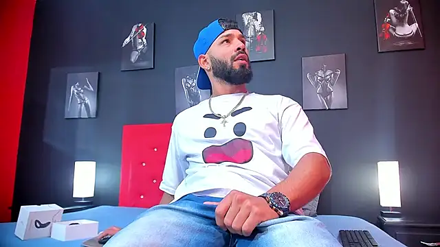 Thiagogomez online show from January 17, 12:21 pm