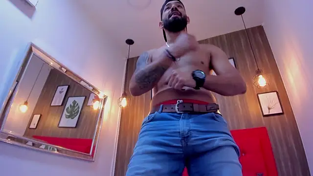 Thiagogomez online show from January 14, 12:43 pm