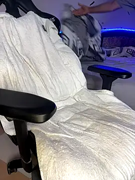 boymoon 20 online show from September 15, 11:06 pm