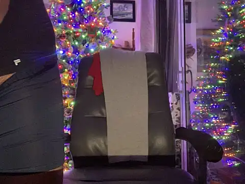 ThickDick Daddy online show from November 10, 7:35 am