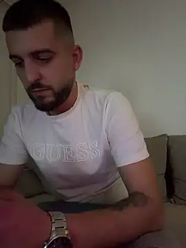 ElChapoGuzman95 online show from November 12, 4:46 pm