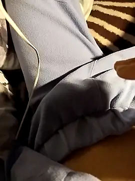 Snapshot of Neria chatting on March 8, 12:31 am Neria online show from March 8, 12:31 am