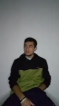 Thick Cock online show from March 18, 4:15 am