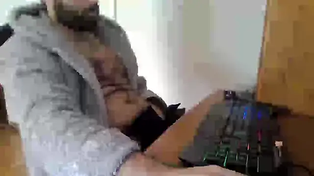 Snapshot of joaodias_97 chatting on March 3, 2:10 pm joaodias 97 online show from March 3, 2:10 pm