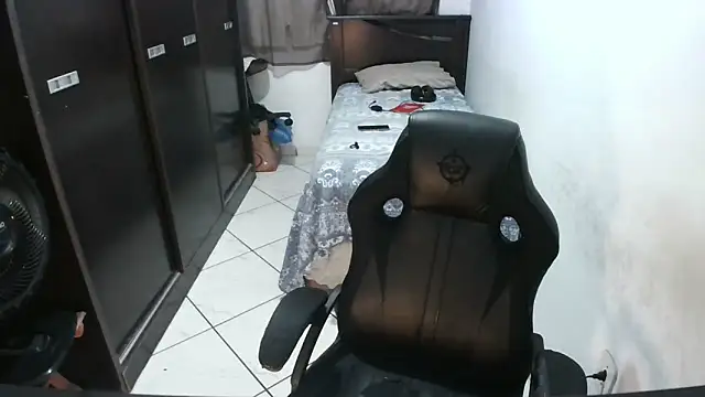 Brian Aries online show from April 8, 4:13 am