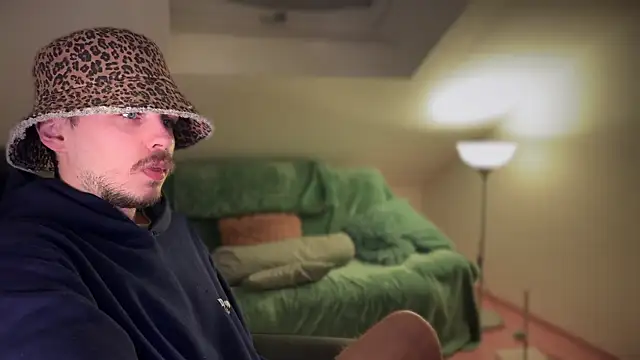 naked psy online show from March 13, 6:45 pm