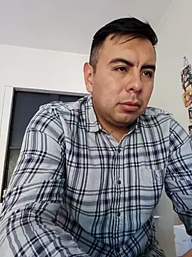 maximoveridio8801 online show from January 20, 4:34 pm