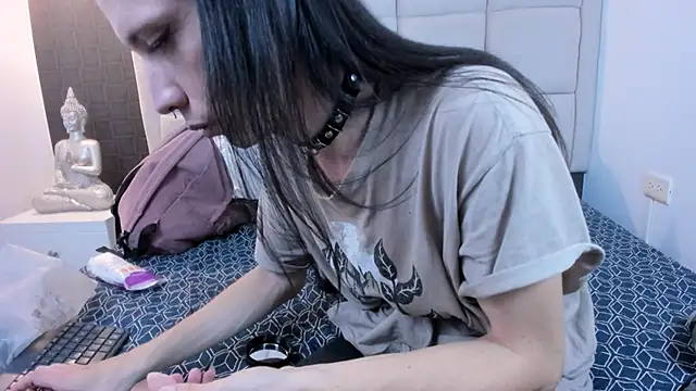 Hecatee 77 online show from February 18, 7:43 pm