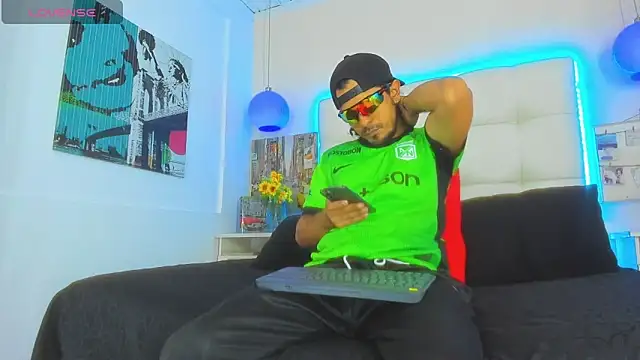 steffanxxll online show from May 24, 3:18 pm