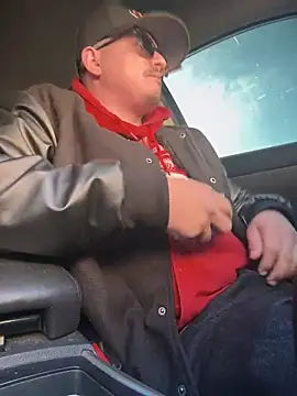 Snapshot of PeterGrandee chatting on January 20, 4:55 pm PeterGrandee online show from January 20, 4:55 pm