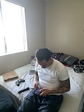 Snapshot of PeterGrandee chatting on September 8, 9:36 pm PeterGrandee online show from September 8, 9:36 pm