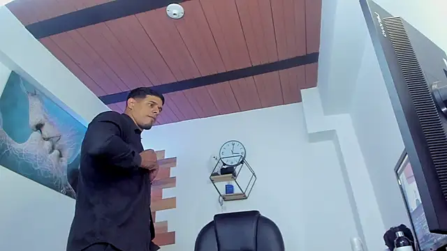 Snapshot of vincen_jose chatting on January 15, 7:05 am vincen jose online show from January 15, 7:05 am