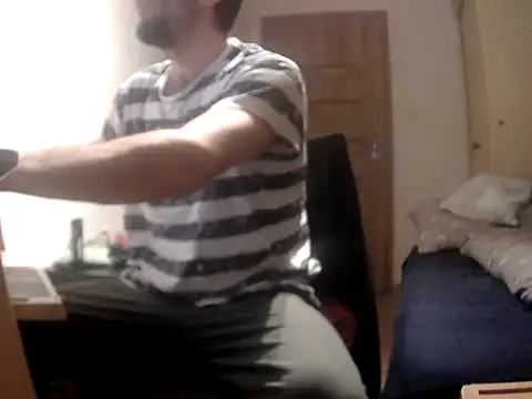 Snapshot of matejk chatting on October 31, 6:00 pm matejk online show from October 31, 6:00 pm