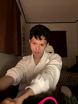 Plaxtique online show from October 22, 10:41 am