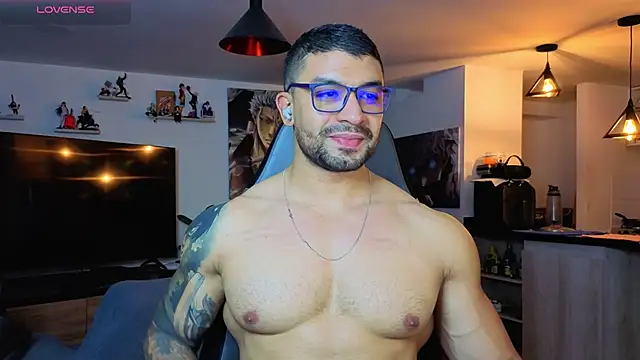 Michael Diamond online show from April 17, 4:04 am