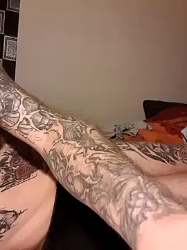 Snapshot of PIercingBoy38 chatting on February 3, 11:47 pm PIercingBoy38 online show from February 3, 11:47 pm