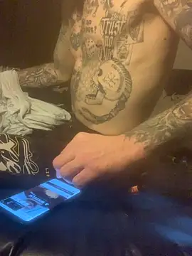 Snapshot of PIercingBoy38 chatting on February 17, 6:59 pm PIercingBoy38 online show from February 17, 6:59 pm