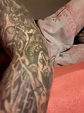 Snapshot of PIercingBoy38 chatting on January 26, 9:29 pm PIercingBoy38 online show from January 26, 9:29 pm