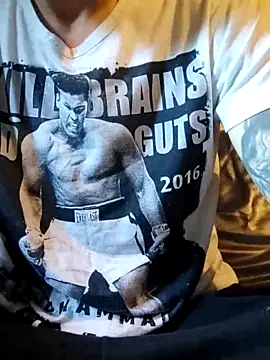 Snapshot of PIercingBoy38 chatting on October 22, 3:05 pm PIercingBoy38 online show from October 22, 3:05 pm