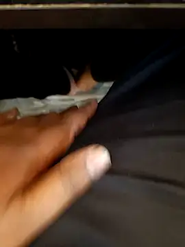 u wan me online show from March 16, 3:46 am